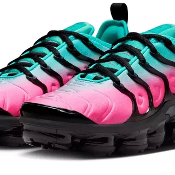 Nike Shoes - WOMEN'S NIKE AIR VAPORMAX PLUS RUNNING SHOES